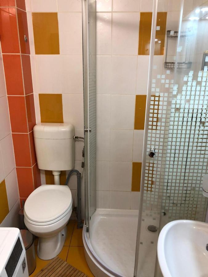 Romancierilor Studio With Self Check In 布加勒斯特 外观 照片